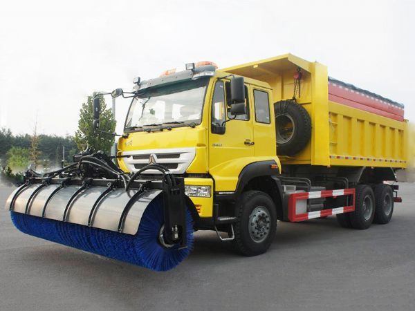 山東除雪機(jī)廠家分享小型掃雪機(jī)的結(jié)構(gòu)特點(diǎn)和使用優(yōu)勢(shì)